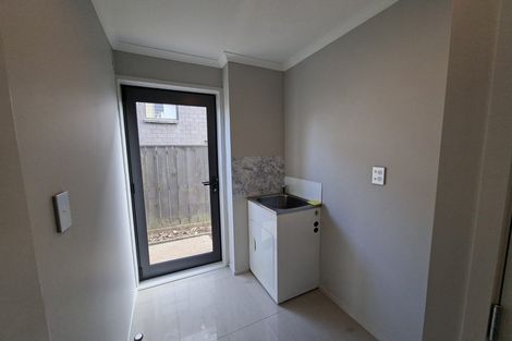 Photo of property in 5 Hirimate Place, Flat Bush, Auckland, 2019