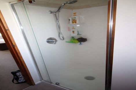 Photo of property in 12 Raglan Avenue, Cloverlea, Palmerston North, 4412