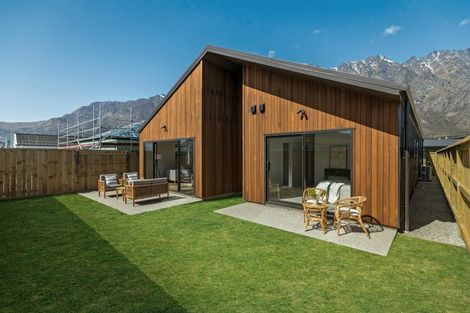 Photo of property in 88 Howden Drive, Jacks Point, 9371