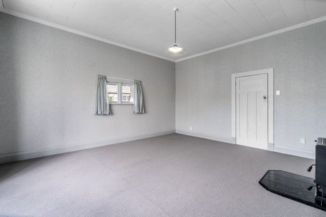 Photo of property in 17 Collingwood Street, Strathern, Invercargill, 9812