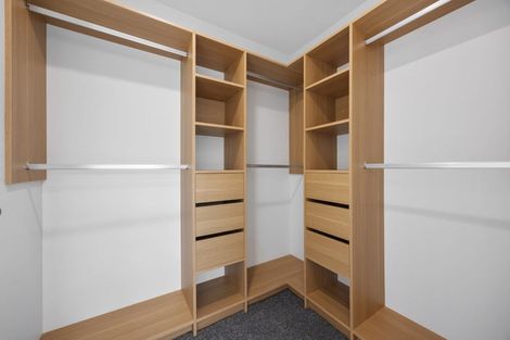 Photo of property in 8 Mill Hill Close, Flat Bush, 2019