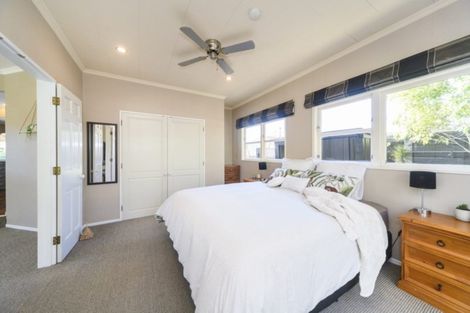 Photo of property in 10 Frimley Street, Awapuni, Palmerston North, 4412