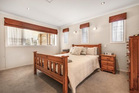 Photo of property in 20 Lemonwood Place, The Gardens, Auckland, 2105