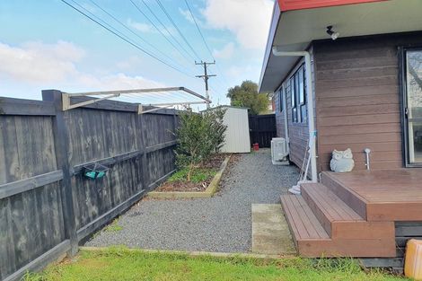 Photo of property in 12 Sutton Road, Drury, 2113