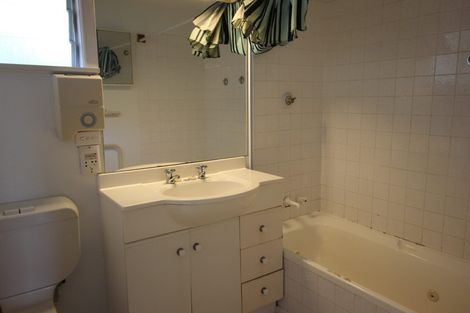 Photo of property in 1/51a Northboro Road, Belmont, Auckland, 0622