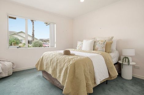 Photo of property in 10 Aspen Place, Papamoa Beach, Papamoa, 3118