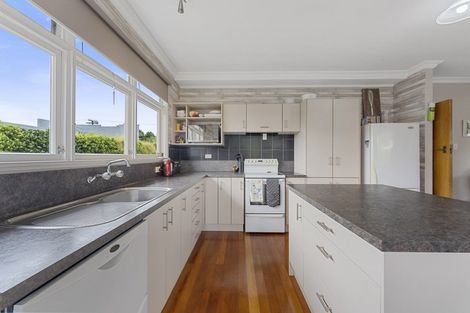 Photo of property in 22 Wellington Street, Feilding, 4702