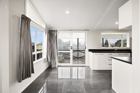 Photo of property in 28 Filmer Place, Melville, Hamilton, 3206