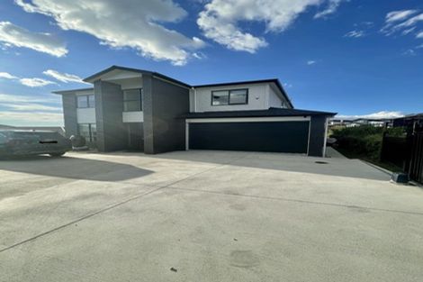 Photo of property in 8 Captain Rings Drive, Papakura, 2110