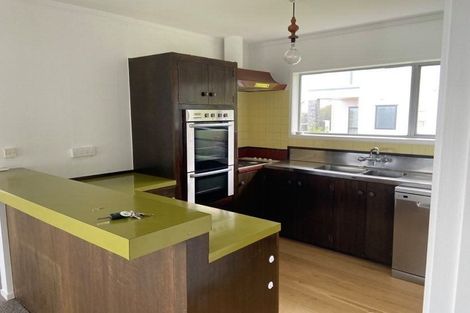 Photo of property in 3 Mirwill Road, Rothesay Bay, Auckland, 0630