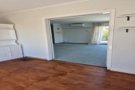 Photo of property in 2/36 Mcintyre Road, Mangere Bridge, Auckland, 2022