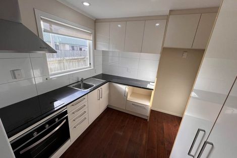 Photo of property in 6 Braeburn Place, Takanini, 2112