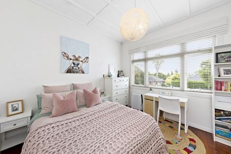 Photo of property in 88 Walker Road, Point Chevalier, Auckland, 1022