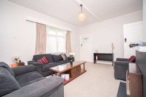 Photo of property in 12 Marne Street, Hokowhitu, Palmerston North, 4410