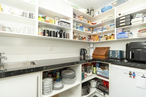 Photo of property in 1 San Clemento Way, Rototuna, Hamilton, 3210