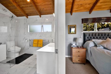 Photo of property in 50 Leslie Street, Waitara, 4320