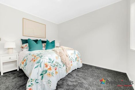 Photo of property in 39 Cottingham Crescent, Mangere East, Auckland, 2024