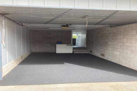 Photo of property in 2/12 The Parade, Bucklands Beach, Auckland, 2012