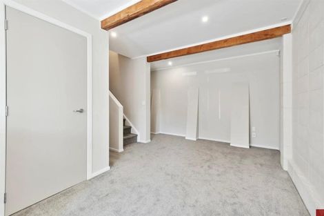 Photo of property in 68 Clevedon Road, Papakura, 2110