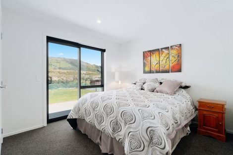 Photo of property in 411b Maori Point Road, Tarras, Cromwell, 9383