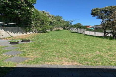 Photo of property in 20 Kaitawa Crescent, Paraparaumu, 5032