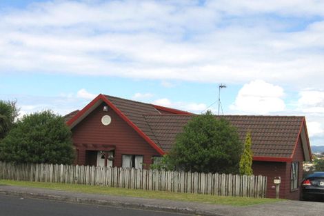 Photo of property in 91 Luckens Road, West Harbour, Auckland, 0618