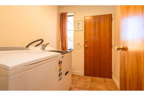 Photo of property in 5 Tulip Lane, Spreydon, Christchurch, 8024