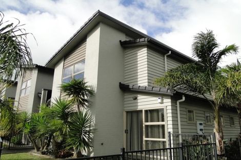 Photo of property in 28 Skelligs Drive, Flat Bush, Auckland, 2019
