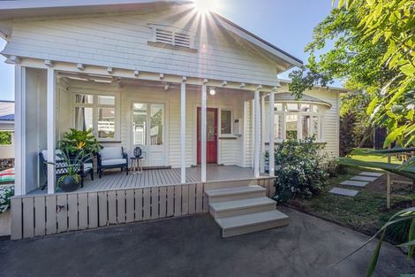 Photo of property in 1/58 Ngataringa Road, Devonport, Auckland, 0624