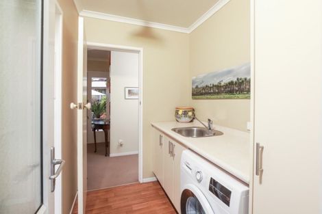 Photo of property in 21 Pulham Crescent, Queenwood, Hamilton, 3210