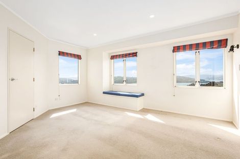 Photo of property in 35 Halladale Road, Papakowhai, Porirua, 5024