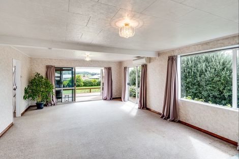 Photo of property in 180 Porangahau Road, Waipukurau, 4200