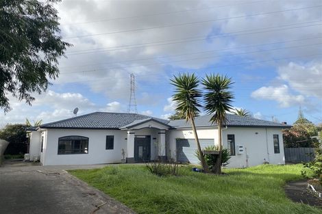 Photo of property in 15a Kiernan Place, Kelston, Auckland, 0602