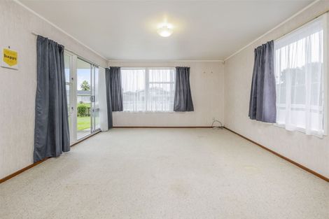 Photo of property in 30 Sunnypark Avenue, Rosehill, Papakura, 2113