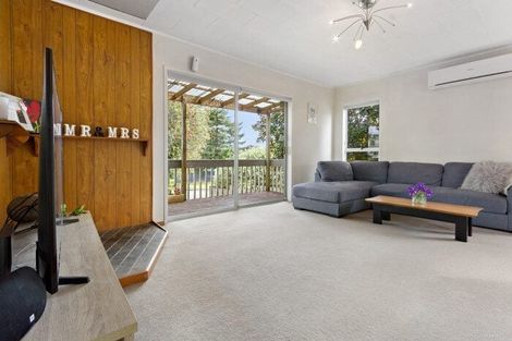 Photo of property in 30 Waari Avenue, Sunnyvale, Auckland, 0612