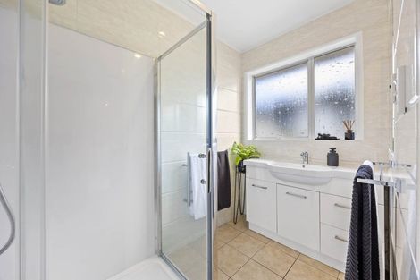 Photo of property in 2/54 Luton Avenue, Sunnyhills, Auckland, 2010