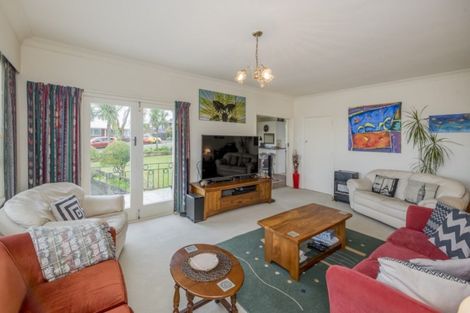 Photo of property in 8 Churchill Street, Levin, 5510