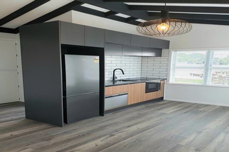 Photo of property in 1/21 Tiri Tiri Road, Birkdale, Auckland, 0626