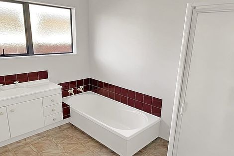 Photo of property in 162 Auckland Road, Greenmeadows, Napier, 4112