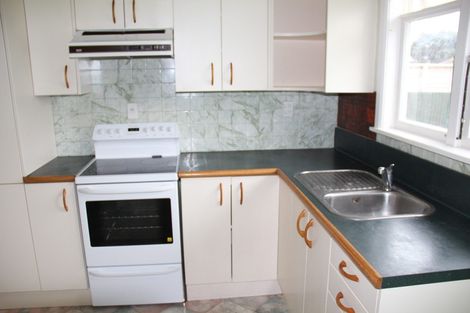 Photo of property in 8 Aberdeen Avenue, Takaro, Palmerston North, 4412