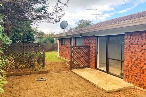 Photo of property in 2/44 Willis Road, Papakura, 2110