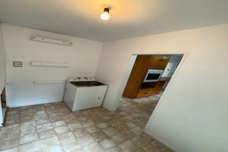 Photo of property in 28 Burns Road, Hospital Hill, Napier, 4110