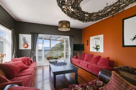 Photo of property in 34 Ferry Road, Days Bay, Lower Hutt, 5013