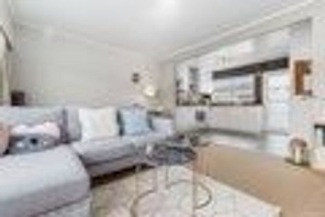 Photo of property in 2/771 Beach Road, Browns Bay, Auckland, 0630