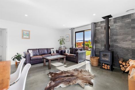Photo of property in 1 Dingle Street, Lake Hawea, 9382