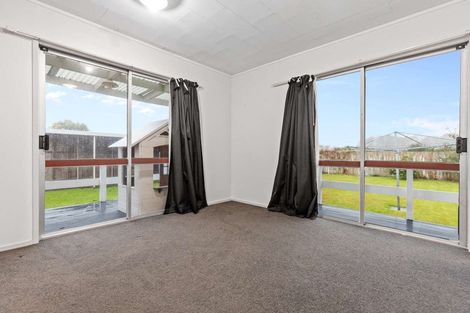 Photo of property in 13 Logan Street, Fairy Springs, Rotorua, 3015