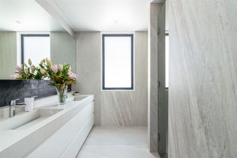 Photo of property in 31 Waiwetu Street, Fendalton, Christchurch, 8052