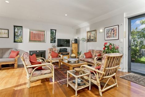 Photo of property in 229 Lake Road, Belmont, Auckland, 0622