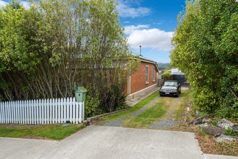 Photo of property in 21 Peel Street, Lawrence, 9532