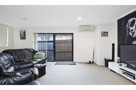 Photo of property in 71 Riverside Drive, Waiuku, 2123